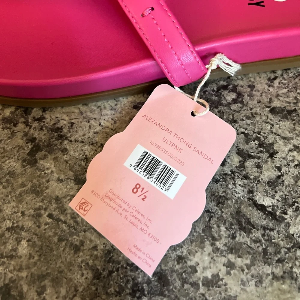 Sam & Libby Women's Alexandra Thong Footbed Sandal - Picture 3 of 9